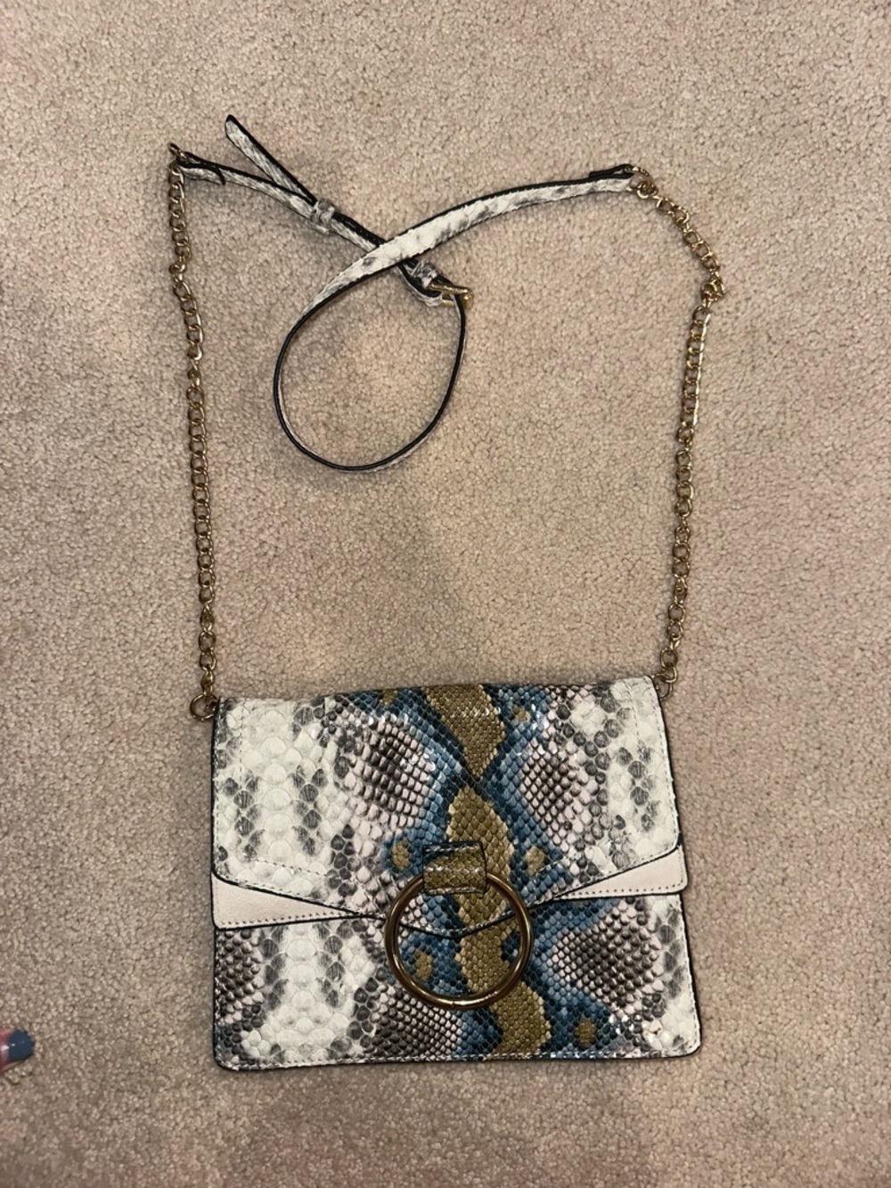 Snake-Print Crossbody Bag with Gold Ring Accent - White/Blue/Tan